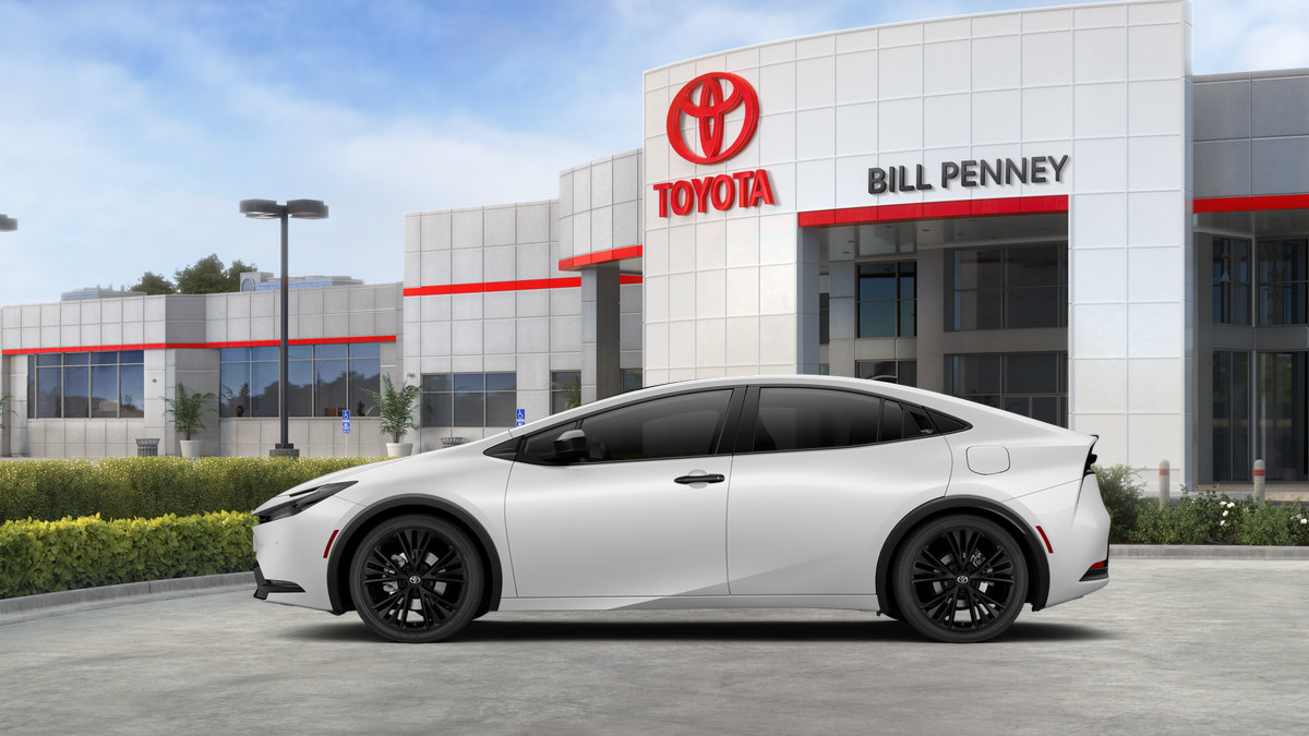 New 2027 Toyota Prius FWD image 4
