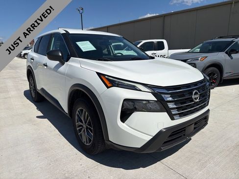 Certified 2024 Nissan Rogue S image 3