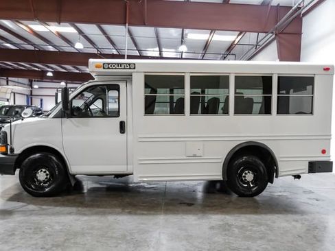Used 2007 Chevrolet Express 3500 w/ School Bus Package RWD image 12