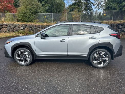 New 2025 Subaru Crosstrek 2.5i Limited image 3