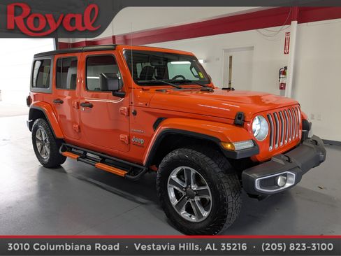 Used 2019 Jeep Wrangler Unlimited Sahara image 5