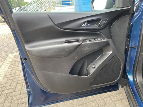 Used 2021 Chevrolet Equinox LT FWD image 12