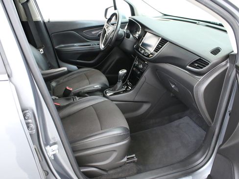 Used 2020 Buick Encore Preferred image 30