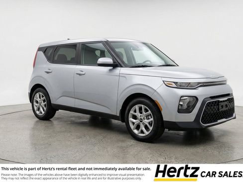 Used 2025 Kia Soul LX w/ LX Technology Package FWD image 1