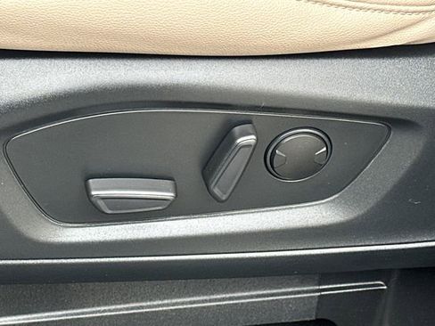 Used 2020 Ford Explorer XLT w/ Equipment Group 202A image 39