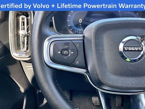 Certified 2025 Volvo XC40 B5 Plus image 25