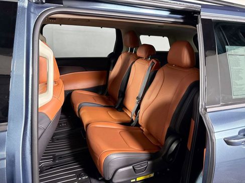 New 2026 Kia Carnival SX Prestige image 20