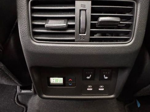 Used 2026 Nissan Rogue Platinum w/ Platinum Premium Package image 17