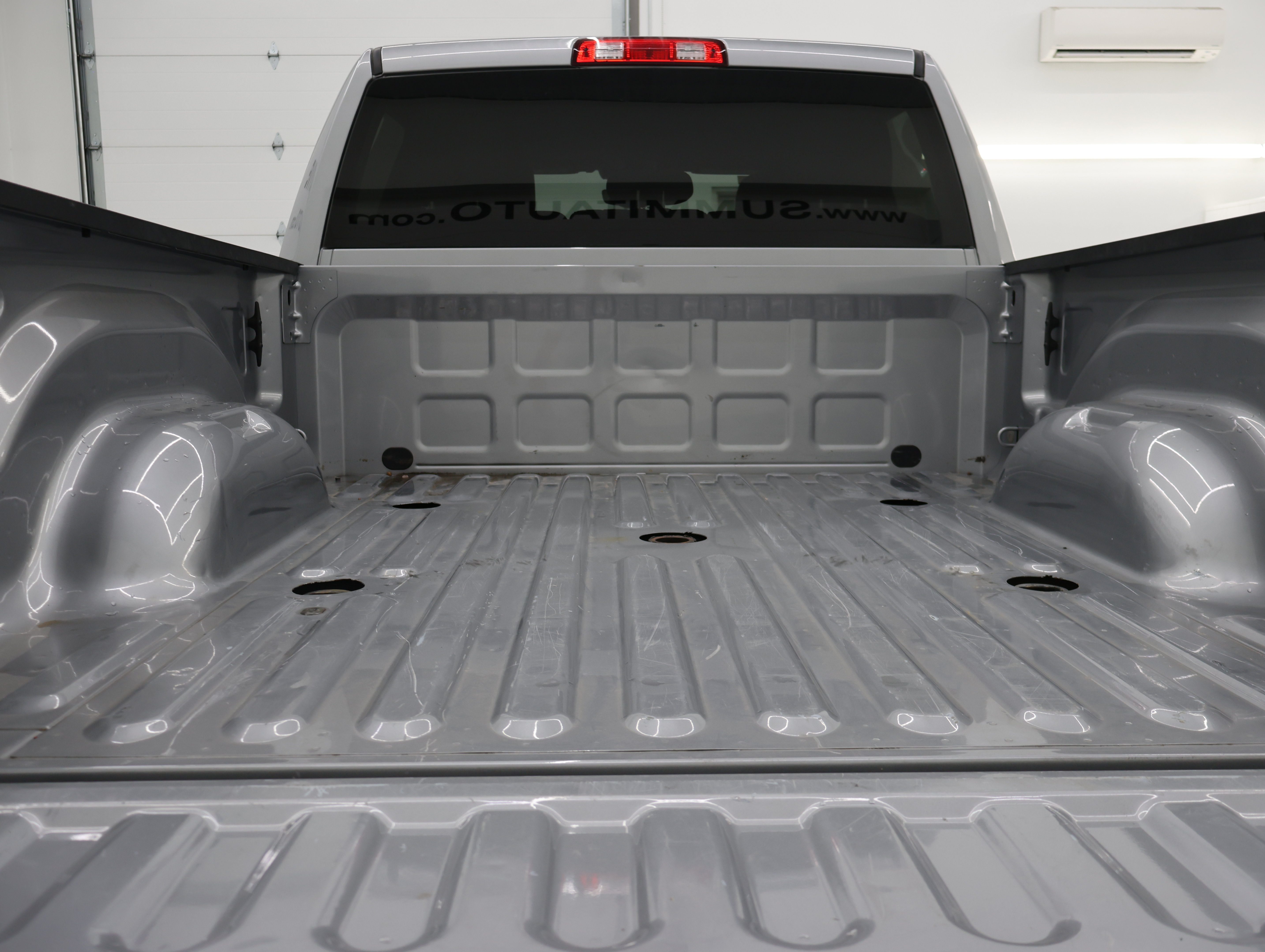Used 2022 RAM 2500 Big Horn w/ Night Edition AWD/4WD image 28