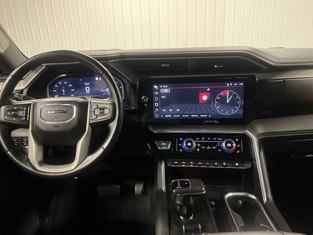 Certified 2022 GMC Sierra 1500 Denali w/ Technology Package AWD/4WD image 17