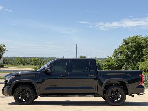 Used 2025 Toyota Tundra Limited AWD/4WD image 3