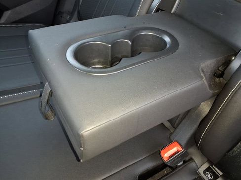 Used 2023 Volkswagen Tiguan SE R-Line image 35