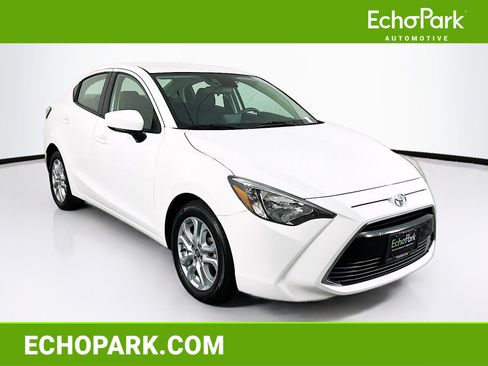 Used 2018 Toyota Yaris iA FWD image 1