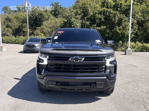 Used 2024 Chevrolet Silverado 1500 RST AWD/4WD image 2