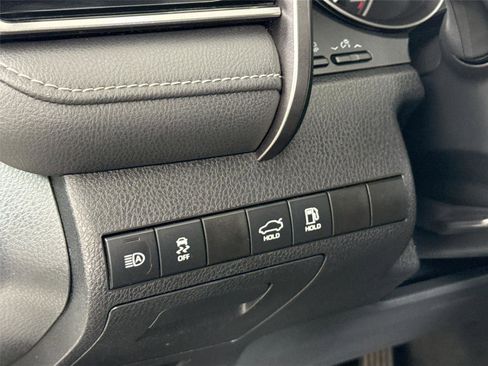 Certified 2023 Toyota Camry SE FWD image 14