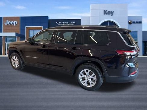 Used 2022 Jeep Grand Cherokee L Limited w/ Luxury Tech Group II image 4