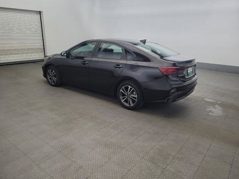 Used 2023 Kia Forte LXS w/ LXS Technology Package FWD image 3