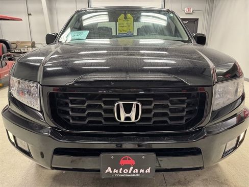 Used 2014 Honda Ridgeline SE image 2