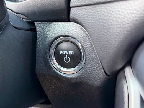Used 2023 Toyota RAV4 SE AWD/4WD image 30