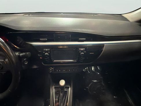 Used 2016 Toyota Corolla S FWD image 18