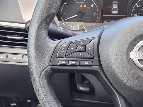 Used 2024 Nissan Altima 2.5 S FWD image 27