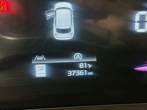 Used 2025 Kia Telluride S FWD image 19