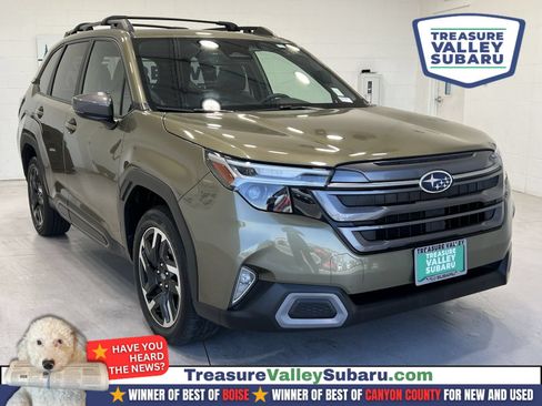 Used 2025 Subaru Forester Limited AWD/4WD image 1
