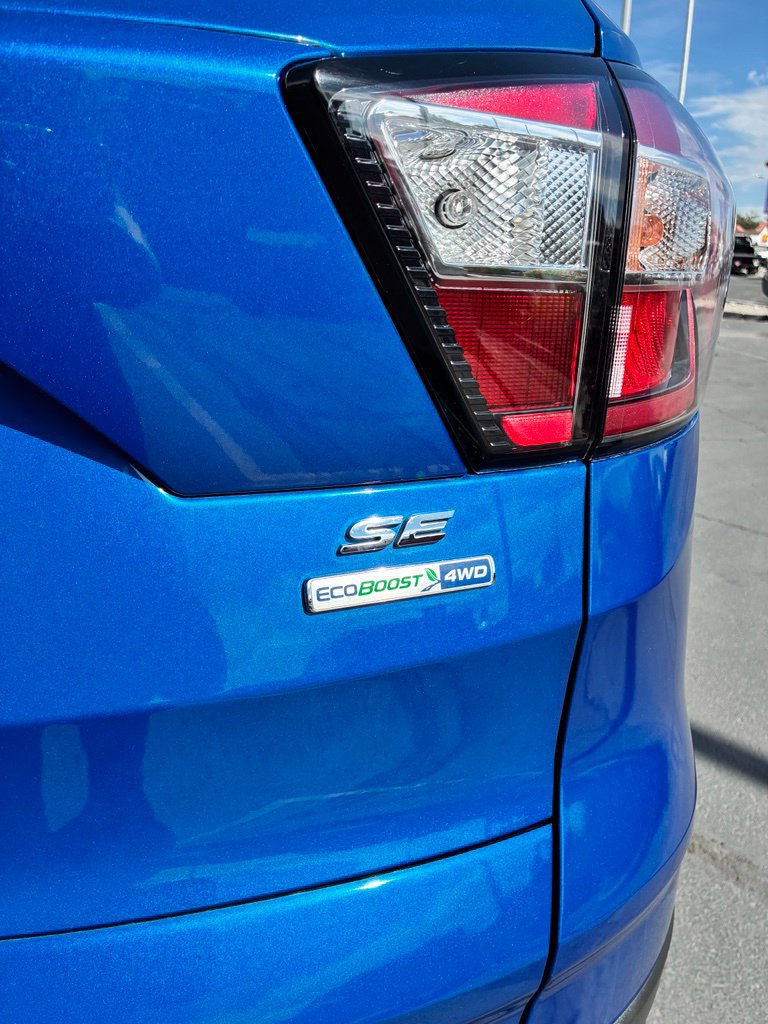Used 2017 Ford Escape SE AWD/4WD image 9