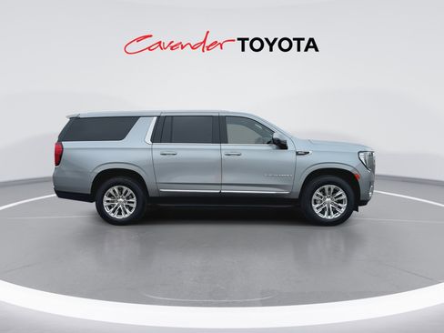 Used 2024 GMC Yukon XL SLT w/ SLT Luxury Package RWD image 9