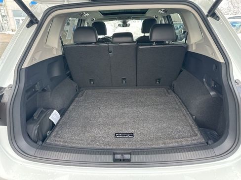 Used 2022 Volkswagen Tiguan SE image 18