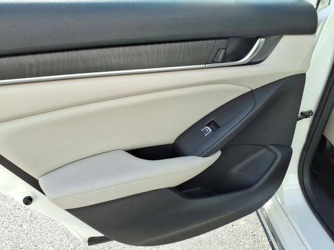 Used 2018 Honda Accord EX-L image 17