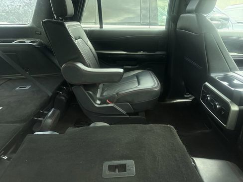 Used 2023 Ford Expedition Limited AWD/4WD image 20