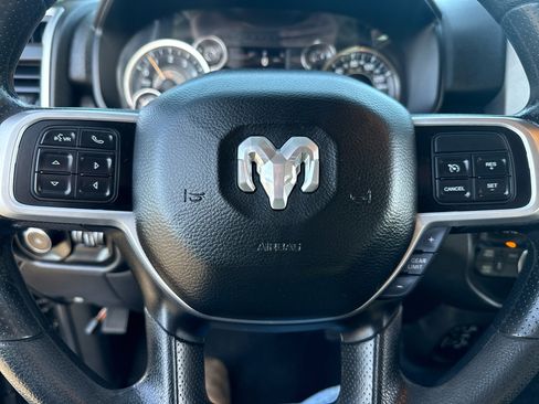 Used 2019 RAM 2500 Big Horn image 23