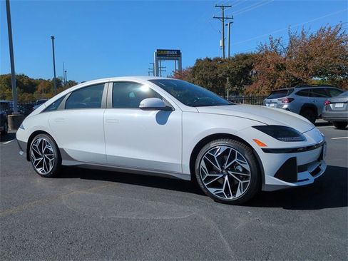 New 2025 Hyundai Ioniq 6 SEL image 2