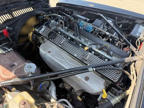 Used 1987 Jaguar XJ6 RWD image 5