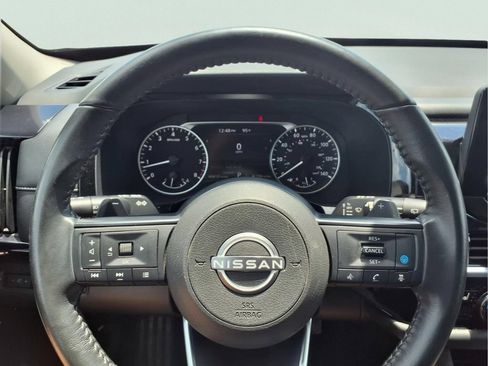 Used 2024 Nissan Pathfinder SV FWD image 15