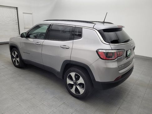 Used 2017 Jeep Compass Latitude w/ Popular Equipment Group AWD/4WD image 5