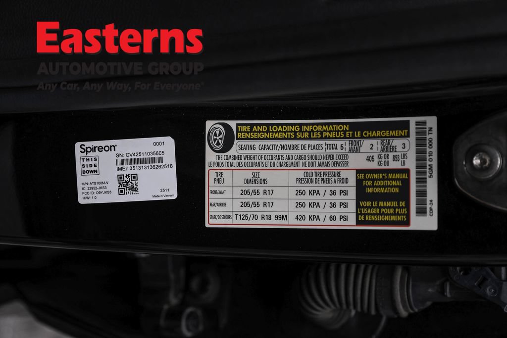 Used 2025 Volkswagen Jetta SE FWD image 35