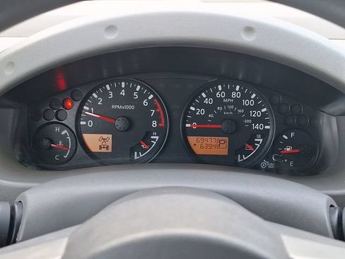 Used 2016 Nissan Frontier SV AWD/4WD image 15