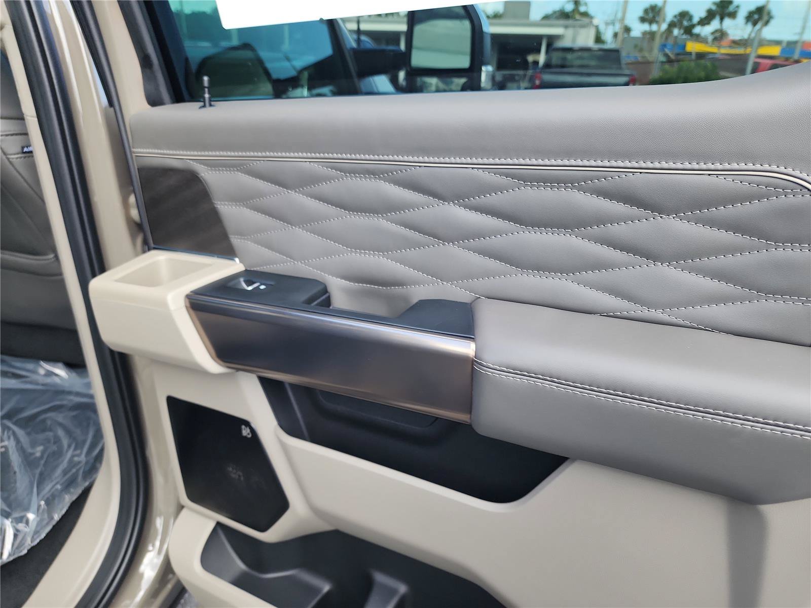 New 2026 Ford F250 Platinum w/ Platinum Plus Package AWD/4WD image 25
