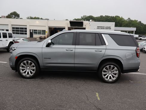 Used 2023 Chevrolet Tahoe Premier w/ Premium Package 2 AWD/4WD image 7