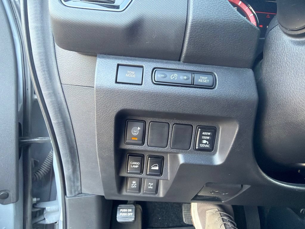 Used 2022 Nissan Frontier PRO-4X AWD/4WD image 29