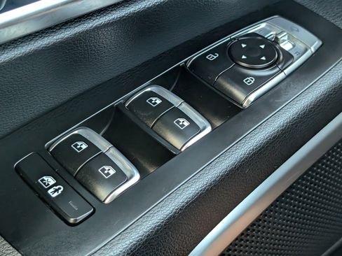 Used 2022 Kia Telluride EX w/ EX Premium Package AWD/4WD image 24