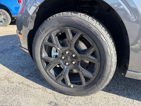 New 2026 Ford Maverick Lobo AWD/4WD image 13