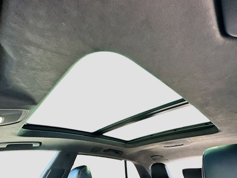 Used 2024 Audi RS Q8 4.0T image 20