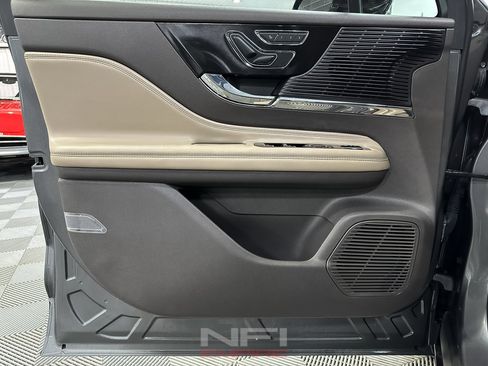 Used 2022 Lincoln Corsair AWD w/ Equipment Group 101A image 32