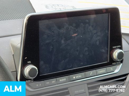 Used 2025 Nissan Altima 2.5 SV FWD image 7