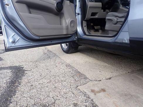 Used 2010 Honda CR-V EX image 10