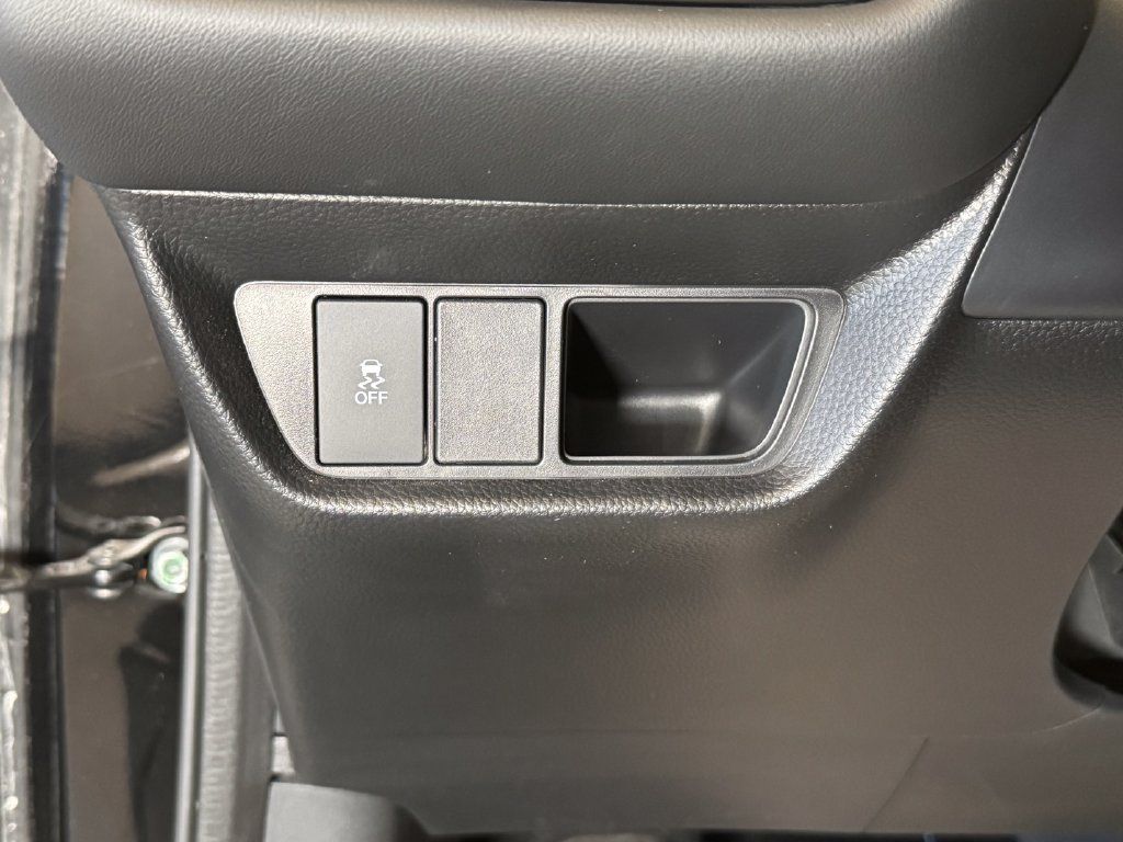 Used 2026 Honda HR-V Sport image 18