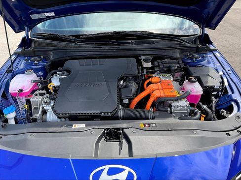 Used 2025 Hyundai Elantra SEL w/ Cargo Package FWD image 29